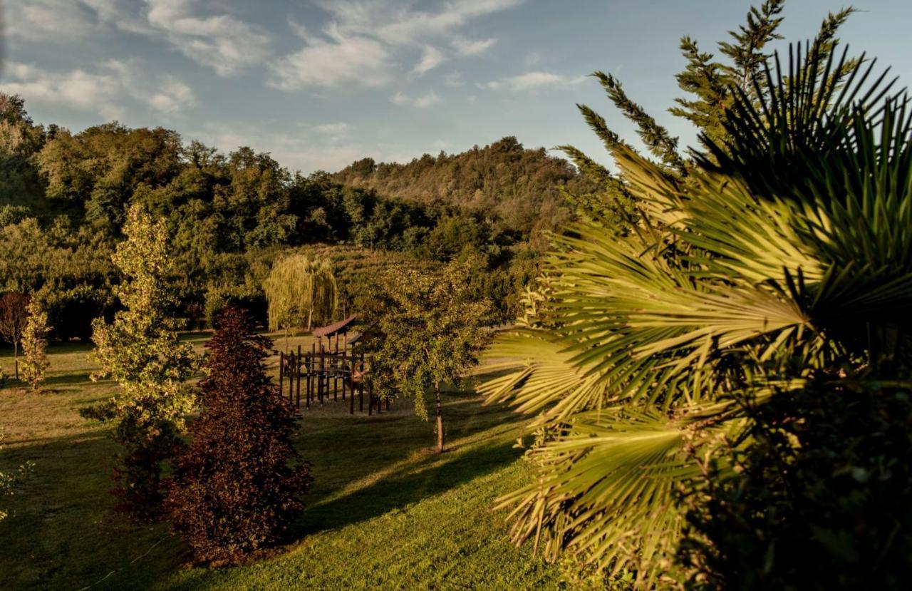Parco Reala // Rural - Luxury - Rooms Corneliano d'Alba Eksteriør billede